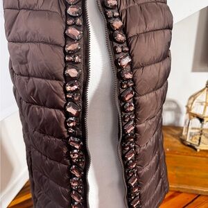 Chico’s Brown Quilted Vest with Embellished Trim size 0 chicos sizing